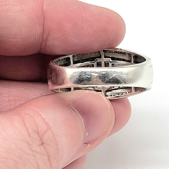 SOLD-EFFY Mens 1/2CTTW Black Diamond and Clear Diamond Ring in 925 Sterling - Picture 10 of 13